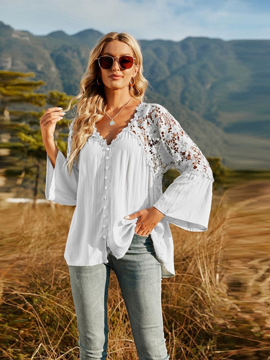 Spliced Lace Buttoned Blouse-Pimamour