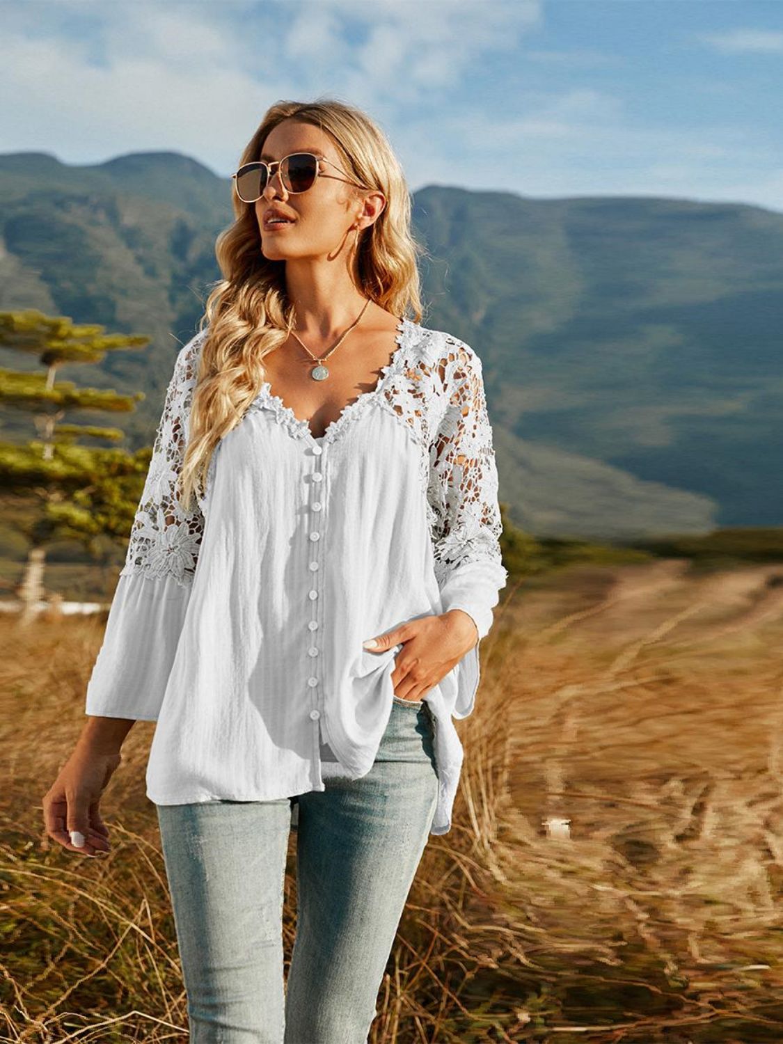 Spliced Lace Buttoned Blouse-Pimamour